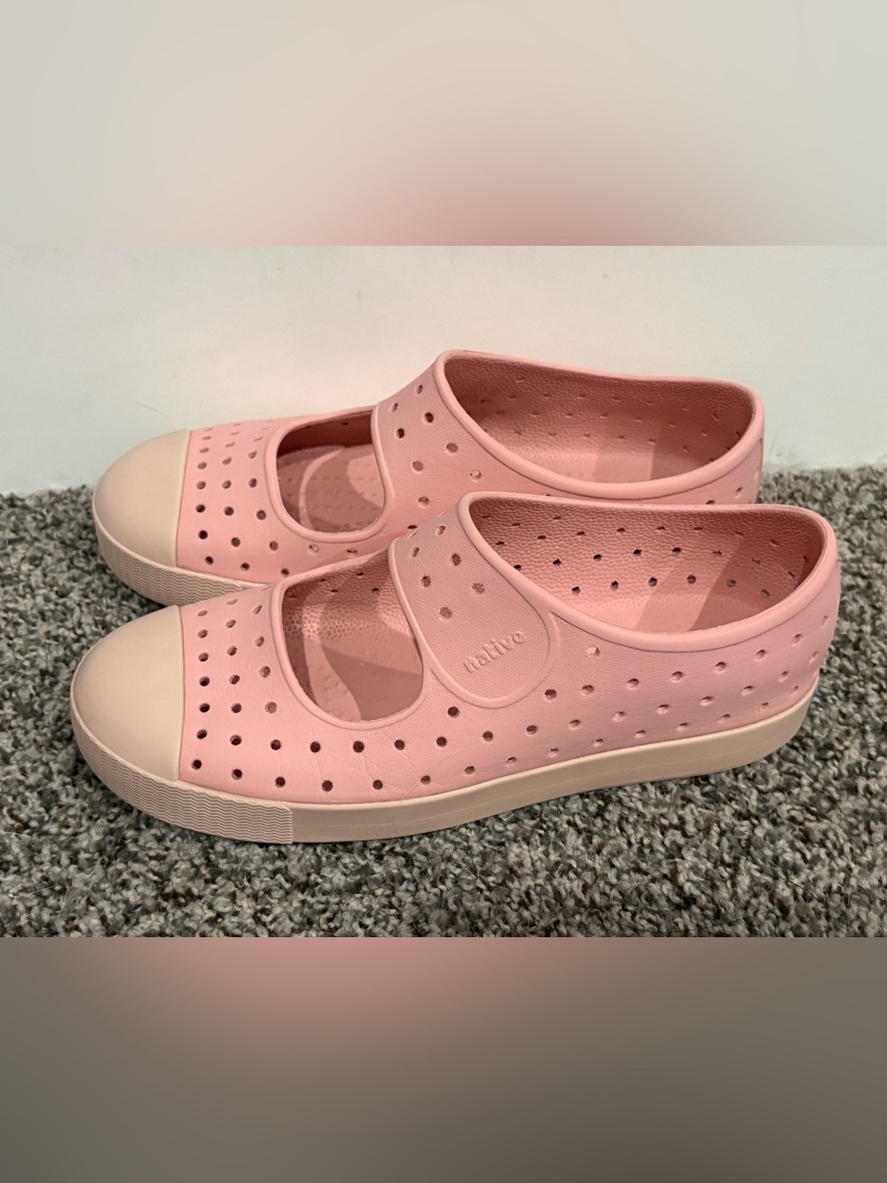 Native Jefferson-Pink on Pink Style Mary Jane Flats Size 3J
